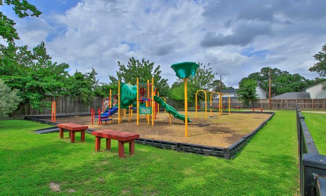4826 Caris Street, Houston, TX 77091