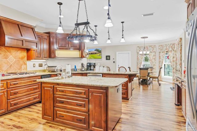 7180 Cannon Ball Cir, Bay Minette, AL 36507