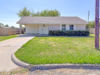 2412 Morris Drive, Corsicana, TX 75110
