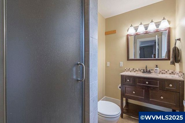 4890 Coloma SE Dr, Salem, OR 97302