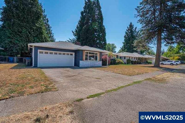 4890 Coloma SE Dr, Salem, OR 97302