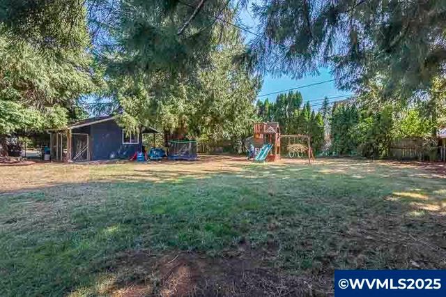 4890 Coloma SE Dr, Salem, OR 97302