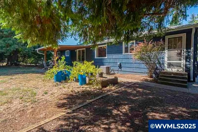 4890 Coloma SE Dr, Salem, OR 97302
