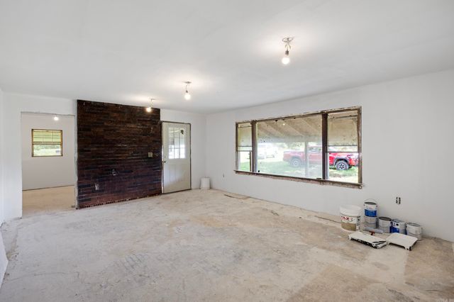 128 Collins Farm Road, Dover, AR 72837