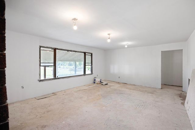 128 Collins Farm Road, Dover, AR 72837