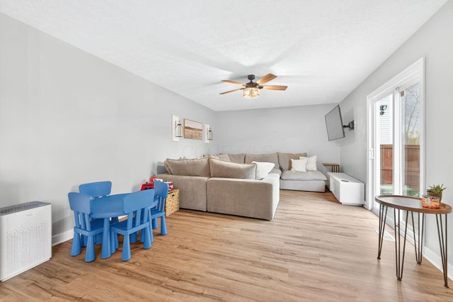 837 Wallace Drive, Delaware, OH 43015