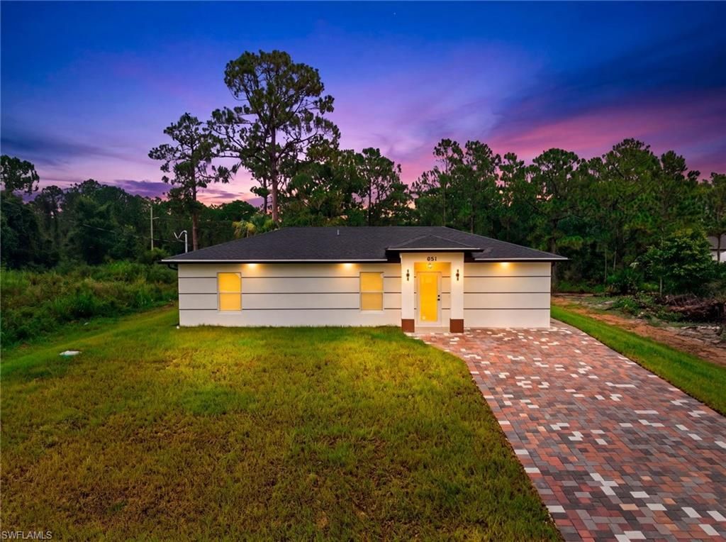 851 Calumet ST E, LEHIGH ACRES, FL 33974 — exterior
