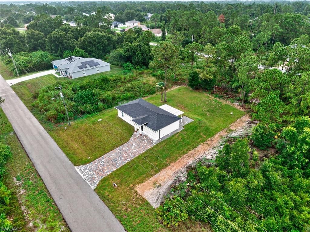 851 Calumet ST E, LEHIGH ACRES, FL 33974 — photo 4