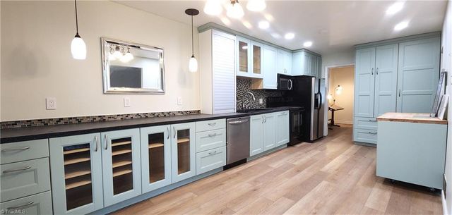 127 Lamplighter Circle, Winston-salem, NC 27104