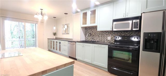 127 Lamplighter Circle, Winston-salem, NC 27104