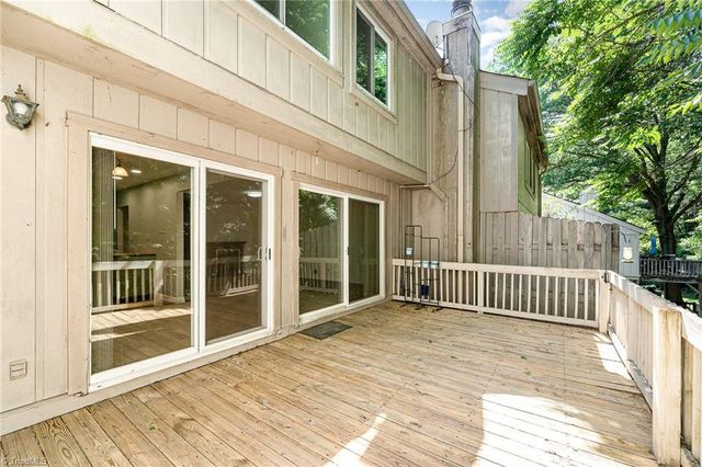 127 Lamplighter Circle, Winston-salem, NC 27104