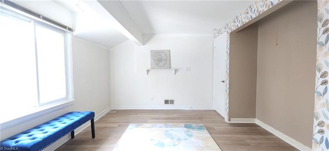 127 Lamplighter Circle, Winston-salem, NC 27104