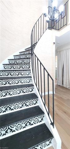 127 Lamplighter Circle, Winston-salem, NC 27104