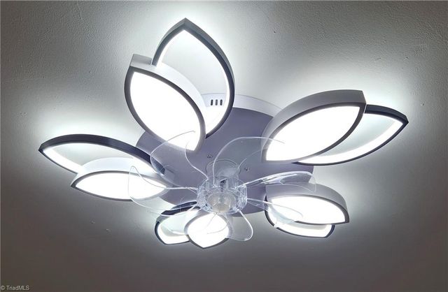 127 Lamplighter Circle, Winston-salem, NC 27104