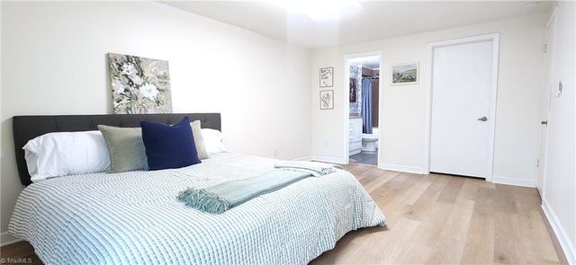 127 Lamplighter Circle, Winston-salem, NC 27104