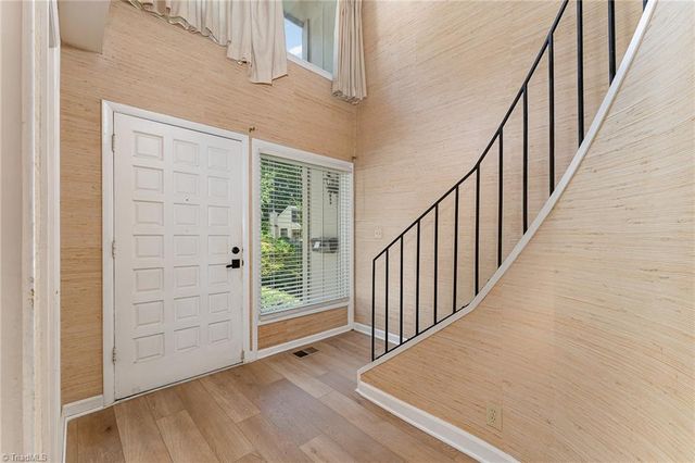 127 Lamplighter Circle, Winston-salem, NC 27104