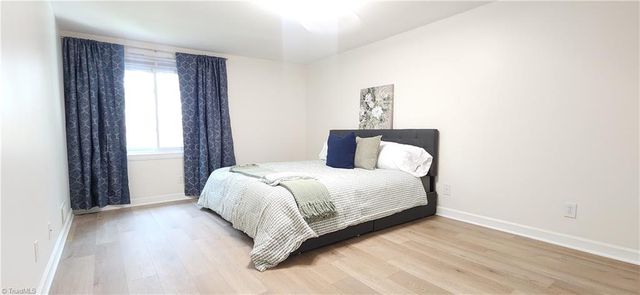 127 Lamplighter Circle, Winston-salem, NC 27104