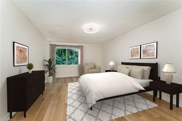 127 Lamplighter Circle, Winston-salem, NC 27104