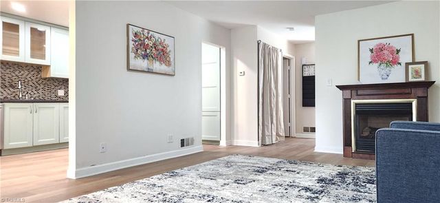 127 Lamplighter Circle, Winston-salem, NC 27104