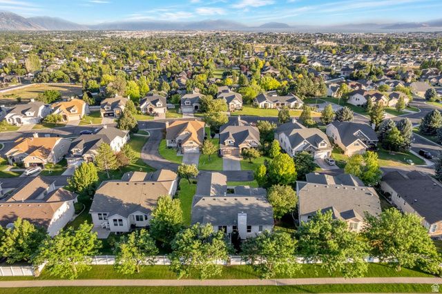 1476 W RENAISSANCE PL, Pleasant Grove, UT 84062