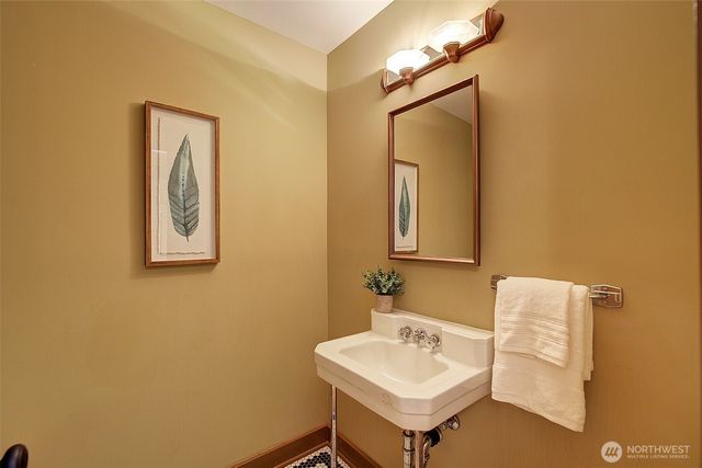 311 NE 117th Street, Seattle, WA 98125