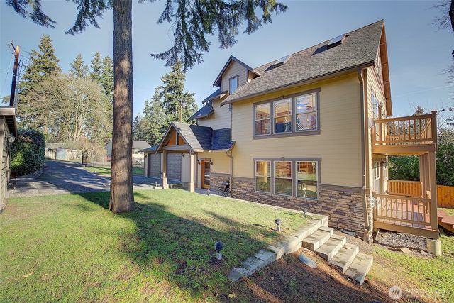 311 NE 117th Street, Seattle, WA 98125