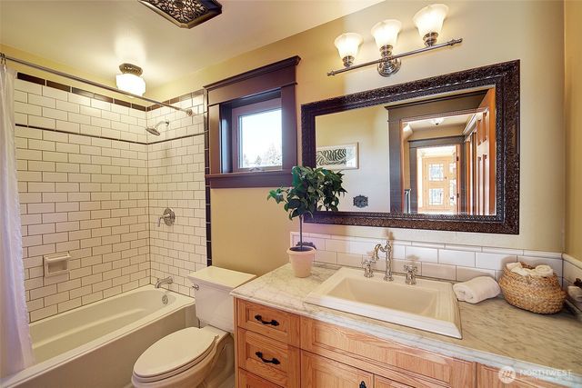 311 NE 117th Street, Seattle, WA 98125