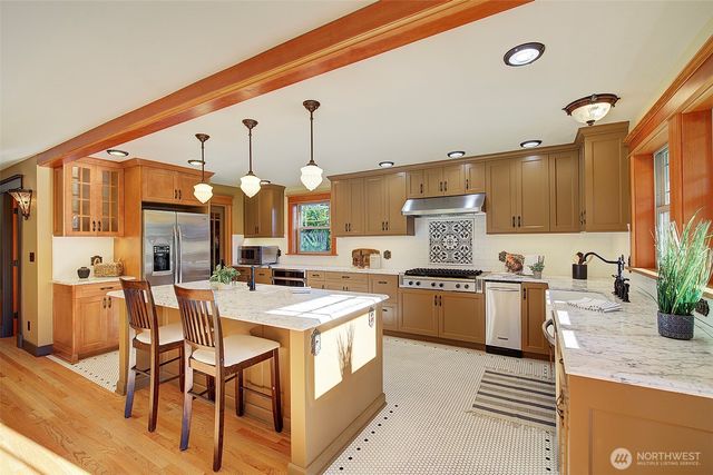 311 NE 117th Street, Seattle, WA 98125