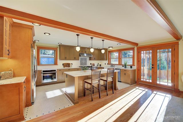 311 NE 117th Street, Seattle, WA 98125