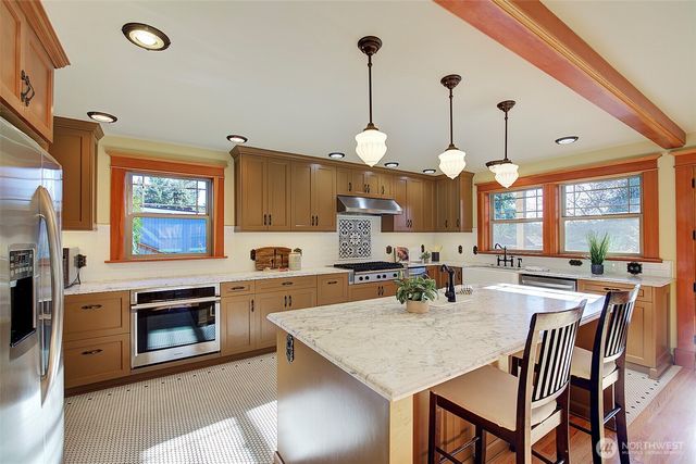 311 NE 117th Street, Seattle, WA 98125