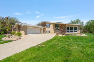 13001 S Westgate Drive, Palos Heights, IL 60463