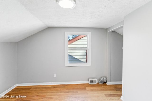 4009 W Main St, Louisville, KY 40212