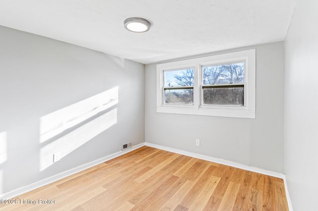 4009 W Main St, Louisville, KY 40212