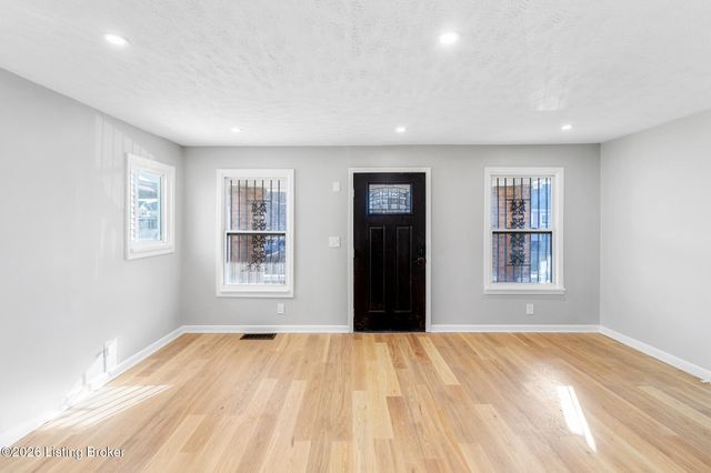 4009 W Main St, Louisville, KY 40212