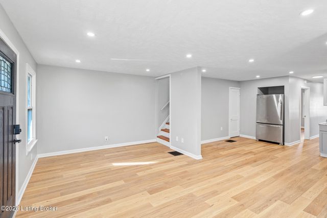 4009 W Main St, Louisville, KY 40212