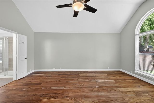 913 Chapel Drive, Denton, TX 76205
