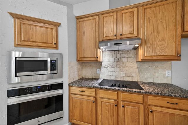 913 Chapel Drive, Denton, TX 76205