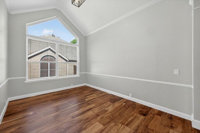 913 Chapel Drive, Denton, TX 76205