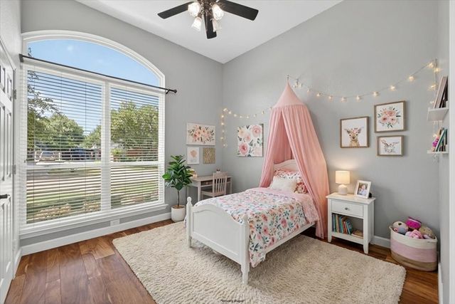 913 Chapel Drive, Denton, TX 76205