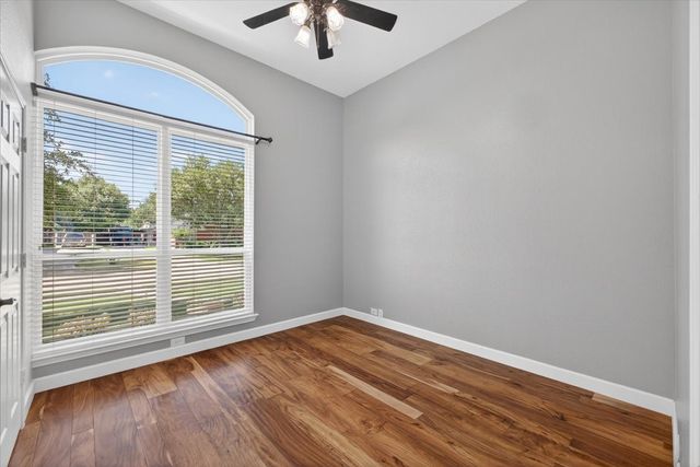 913 Chapel Drive, Denton, TX 76205