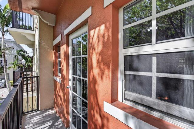 626 SW 1st Drive, Pompano Beach, FL 33060