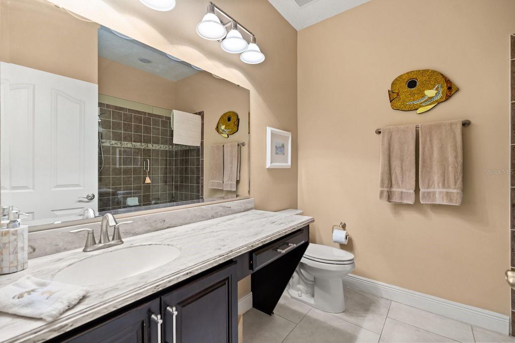 Image 18 of property listing at 11920 VERRAZANO DRIVE, Orlando, FL 32836