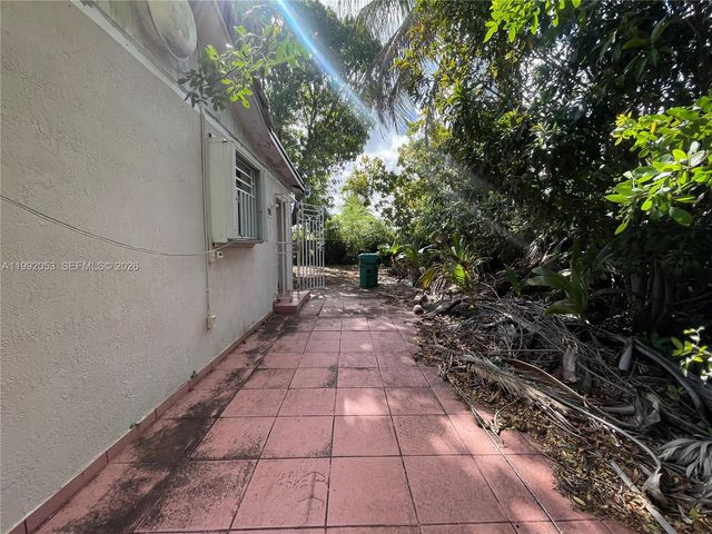 20120 SW 117th Ct, Miami, FL 33177