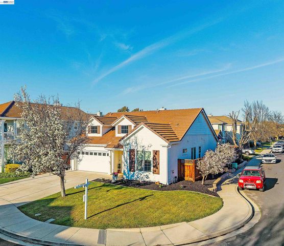 2608 Intrigue Ln, Brentwood, CA 94513