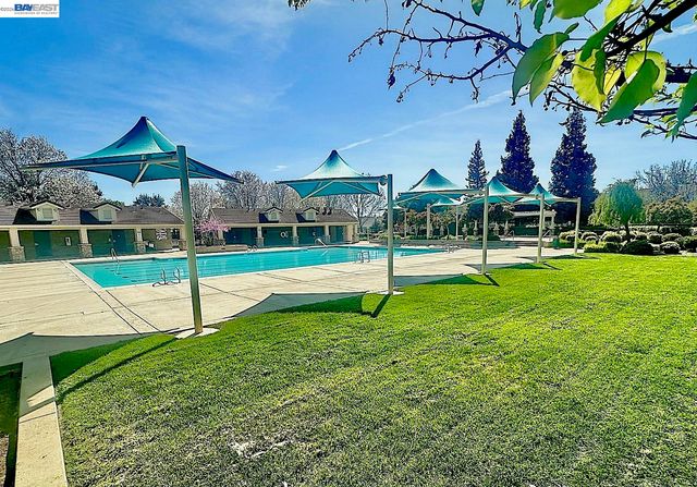 2608 Intrigue Ln, Brentwood, CA 94513