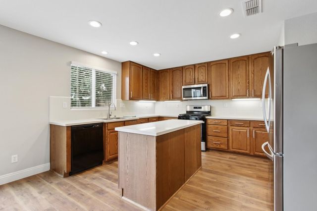 8691 Territorial Way, Elk Grove, CA 95624