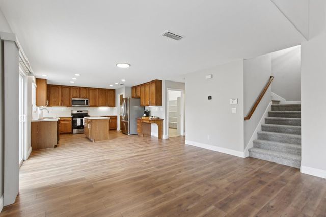 8691 Territorial Way, Elk Grove, CA 95624