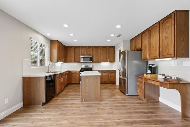 8691 Territorial Way, Elk Grove, CA 95624