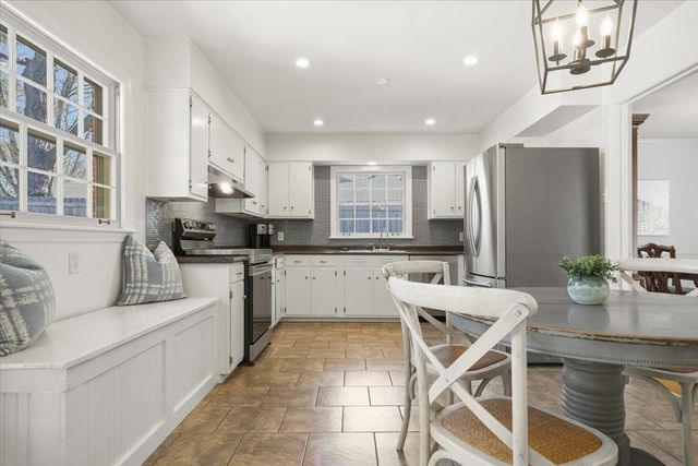 185 BETTY JO LN, Memphis, TN 38117