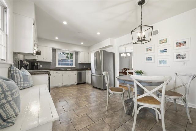 185 BETTY JO LN, Memphis, TN 38117